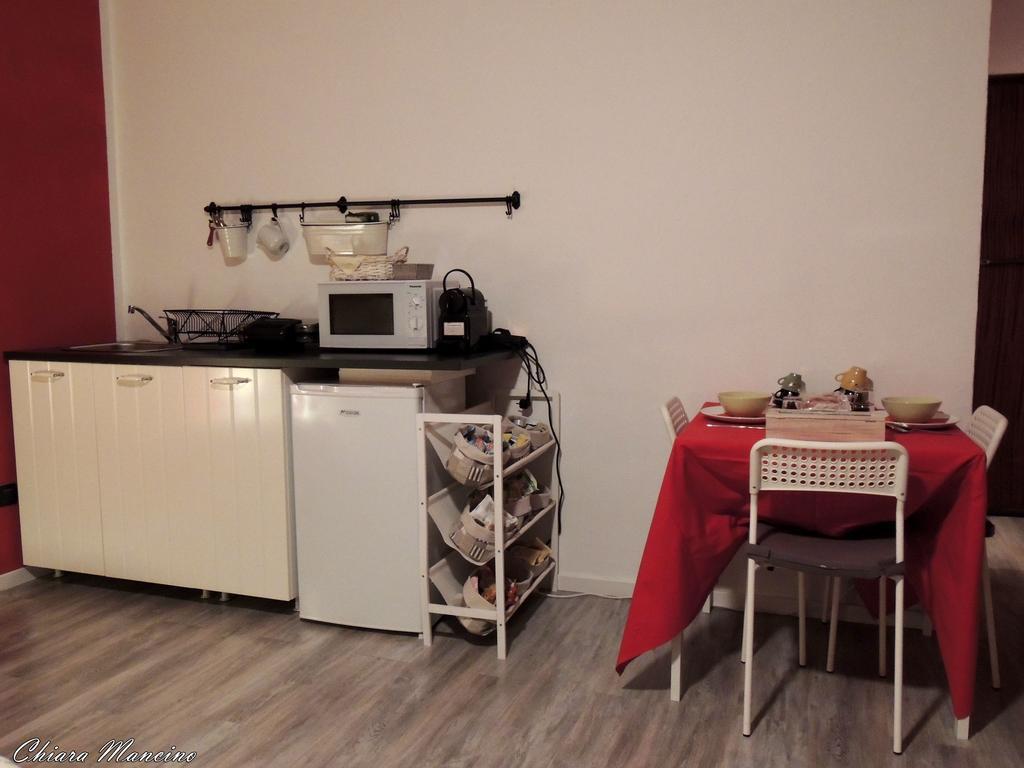 La Casa Del Colonnello Hotel Vercelli Luaran gambar